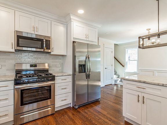 3rd image of 5120 N Oak Park Ave