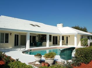 230 Riverway Dr, Vero Beach, FL 32963