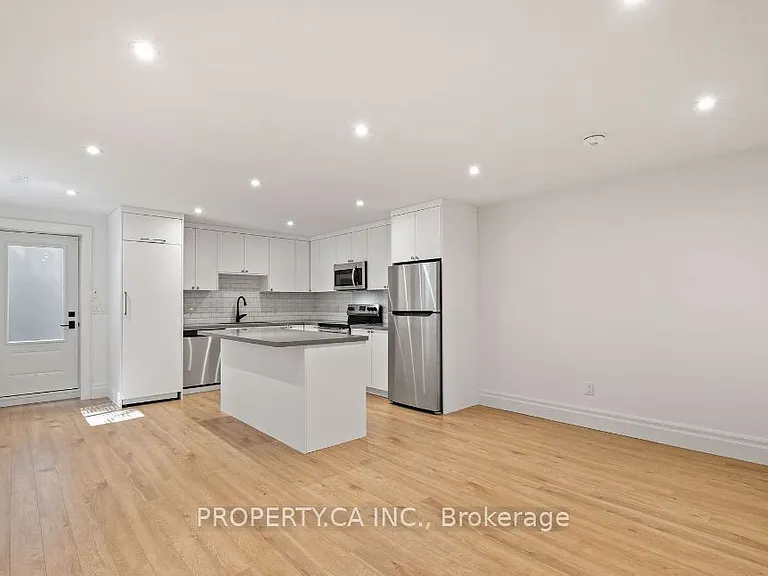 119 Invermay Ave — Photo 13