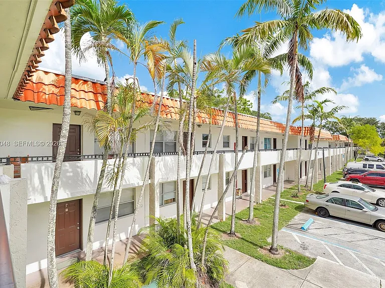 400 NW 65th Ave #210 — Photo 37