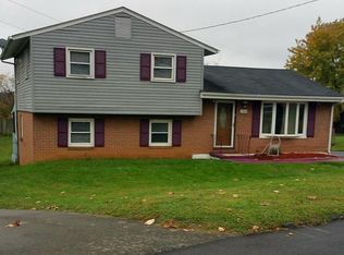 126 Frances Dr NW, Roanoke, VA 24017