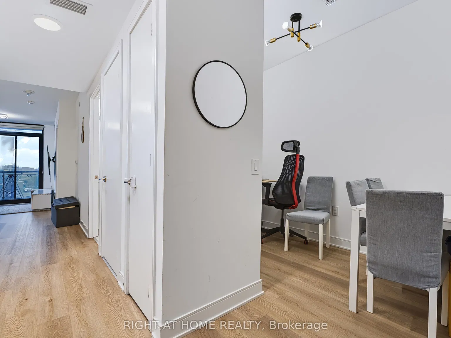 3 bed, $2,600 — Photo 3