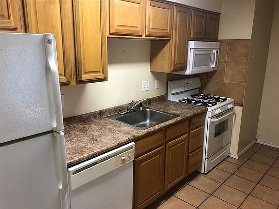 4th image of 116 Highland Park Ct