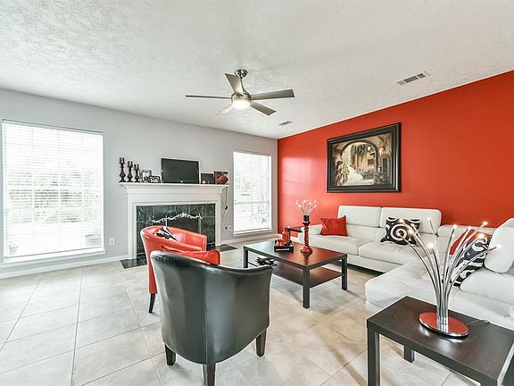 4th image of 19807 Powerscourt Dr