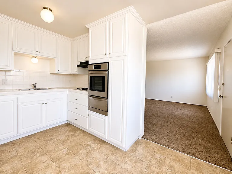 4363 Rialto St #6 — Photo 13