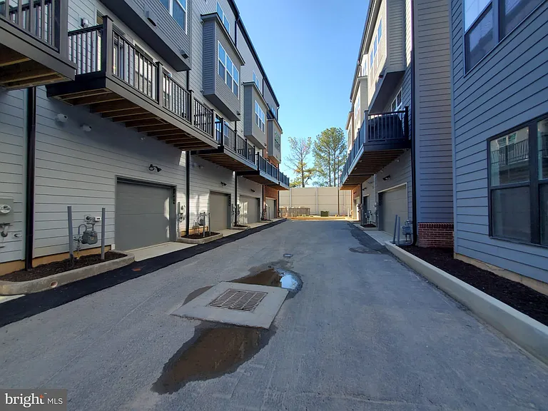 1882 Michael Faraday Dr — Photo 32