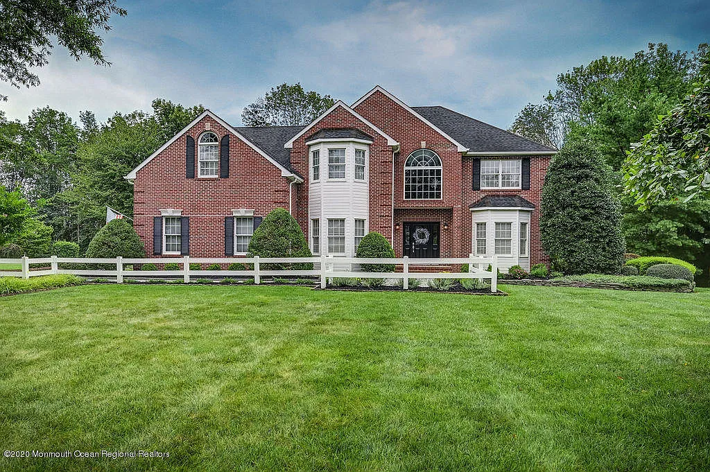 72 Outlook Ln photo 1