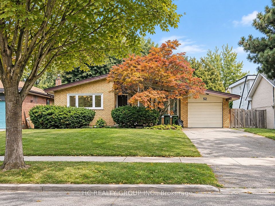 1st image of 52 Dukinfield Cres