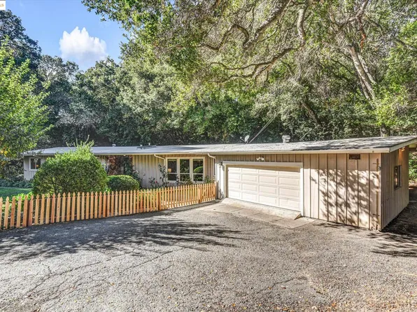 7 Saint Stephens Dr, Orinda, CA 94563