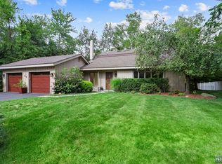 170 N Central Ave, Ramsey, NJ 07446