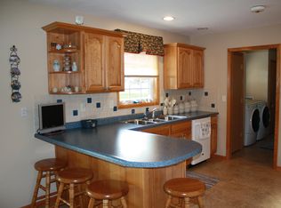 130 Emerald Ln, Fruitland, IA 52749