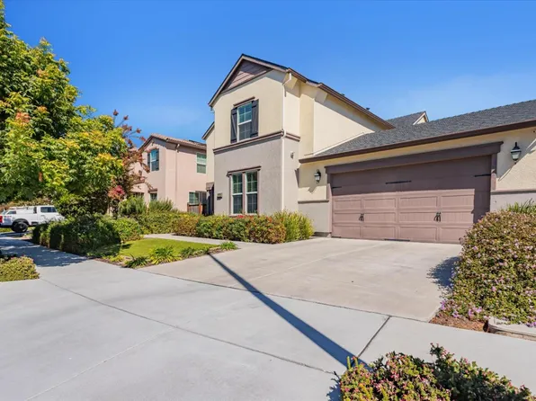 2015 Bridlewood St, Hollister, CA 95023