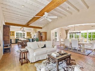 20 Tano Vida, Santa Fe, NM 87506