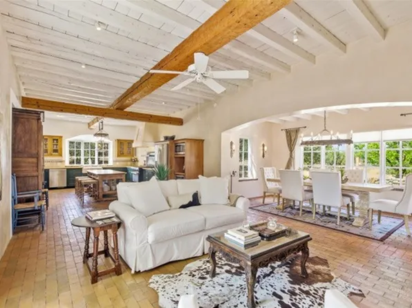 20 Tano Vida, Santa Fe, NM 87506