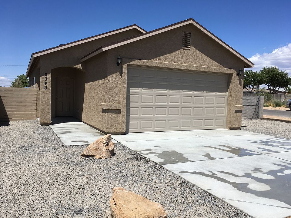 1st image of 2349 Phoenix Ave