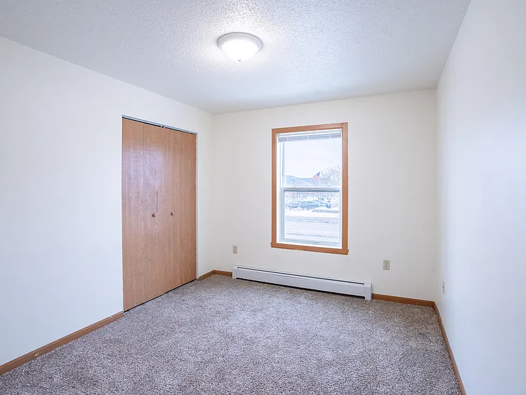 Fargo, ND Park Place Apartments | 32A | Bedroom