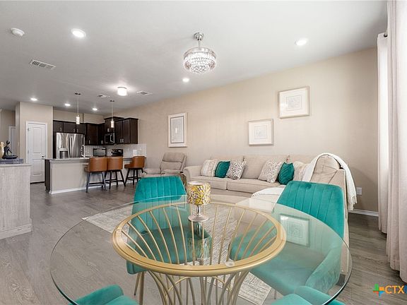 5th image of 202 Green Valley Dr
