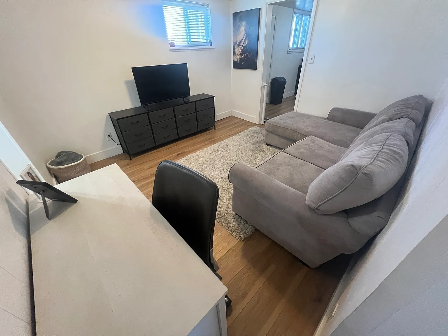 2 bed, $1,300 — Photo 4
