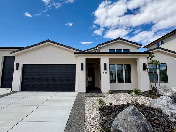 680 Goose Creek Dr, Washington, UT 84780