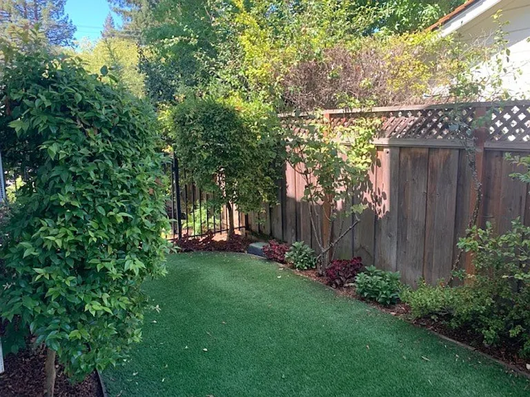 925 Roble Ave — Photo 28