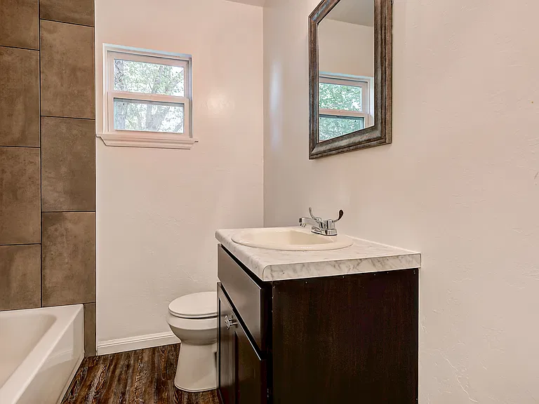 2416 SW 33rd St — Photo 25