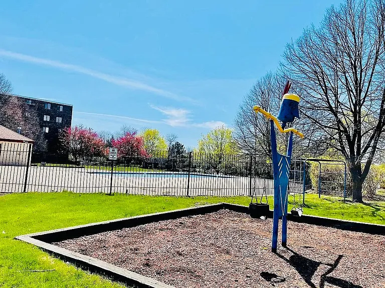 1463 Mercury Dr #412 — Photo 3
