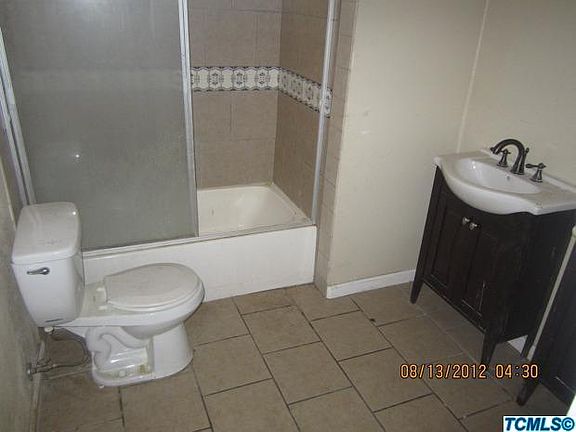 3rd image of 1440 N Highland Street