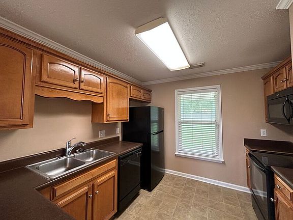 3rd image of 10988 Griffin Dr
