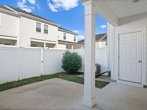 3rd image of 4316 Doral Dr