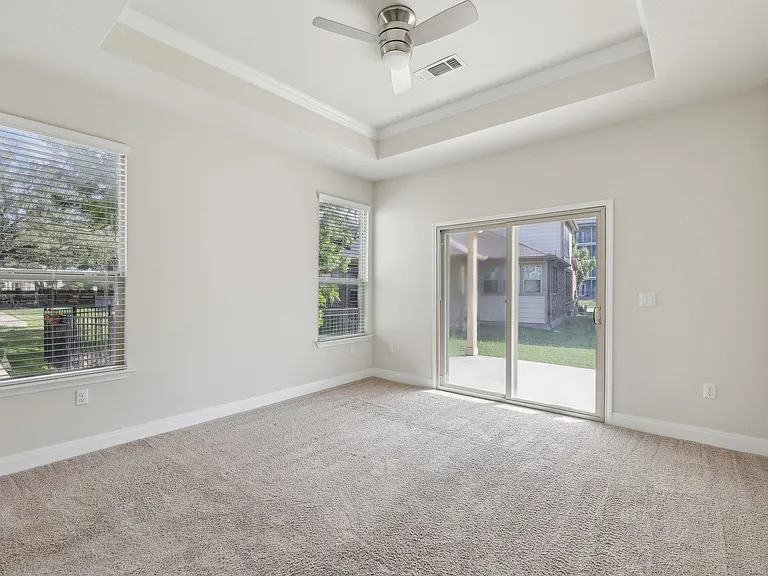10418 Turnbull Loop — Photo 13