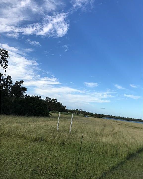 2nd image of 4011 Oak Haven Dr
