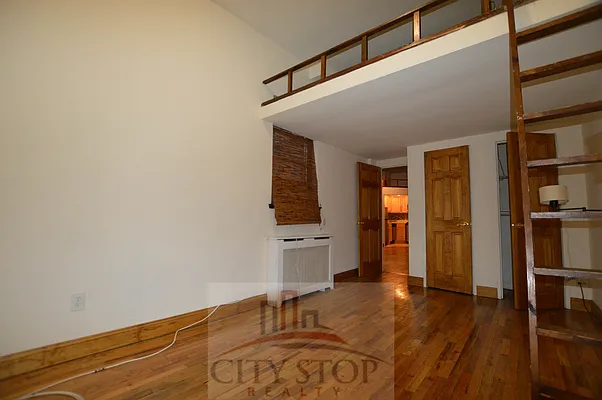 Rented by City Stop Realty | media 6