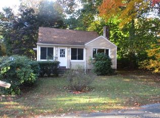 42 Sampson Ave, Milford, CT 06460