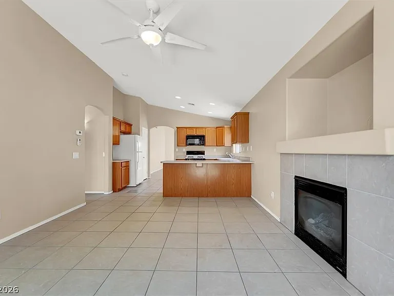 11073 Zampino St — Photo 7
