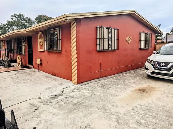 5th image of 3121 NW 103rd St #3121
