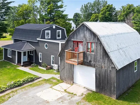 34 Mill St, Hillsborough, NB E4H 2Z8