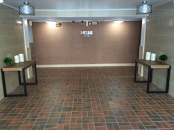 3rd image of 1025 W Hollywood Ave APT 307