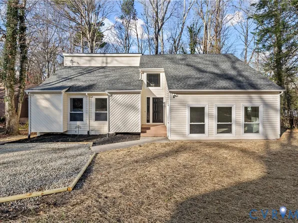 3201 Barnes Spring Ct, Midlothian, VA 23112