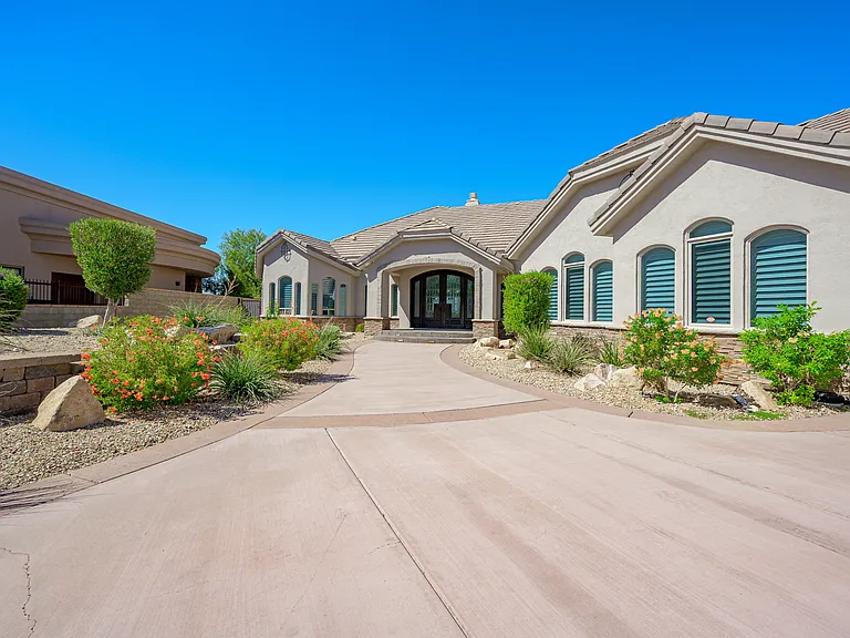 1362 Pioneer Trl — Photo 3
