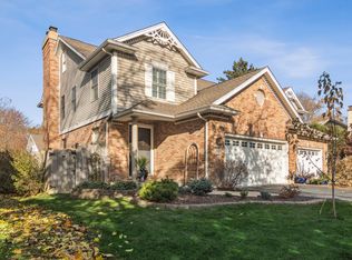 320 Washington St, Barrington, IL 60010