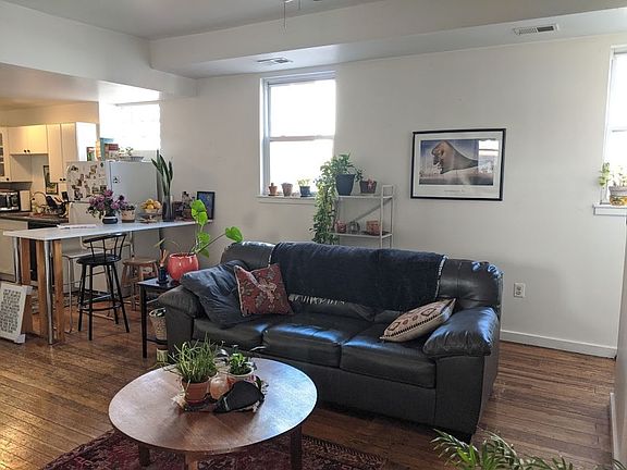 5th image of 931 S 10th St Floor 2