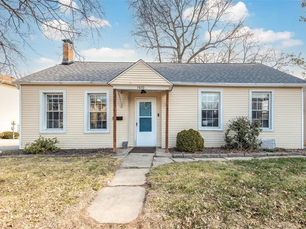 1610 N Main St, Edwardsville, IL 62025