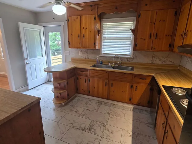 602 Old Town Dr — Photo 4