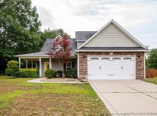 539 Hammond Farms Rd, Hope Mills, NC 28348