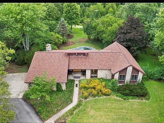 3rd image of 6725 Fishburg Rd