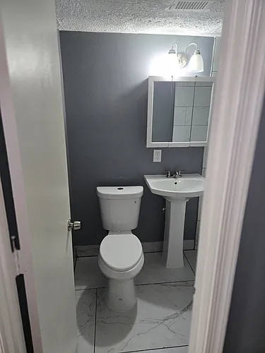 10 Halley Pl SE Photo 1