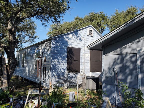 4th image of 119 N Avenue A
