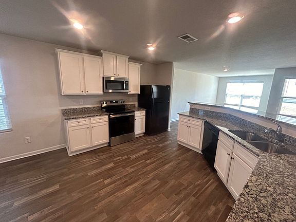 3rd image of 259 Common Reed Dr