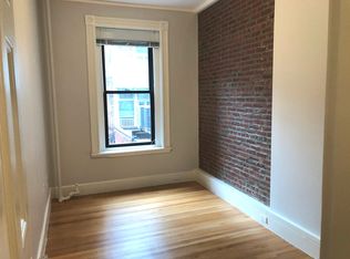174 Newbury St APT 2, Boston, MA 02116
