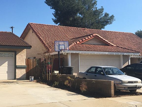2nd image of 202 N Stephora Ave